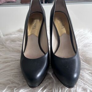 Michael Kors 4inch Black Pumps